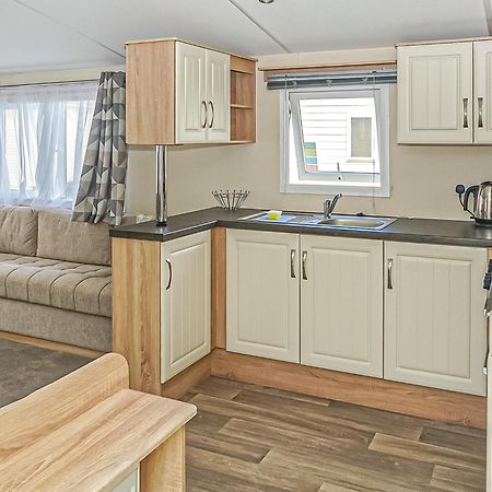 Silver Birch Caravan Park Talacre Εξωτερικό φωτογραφία