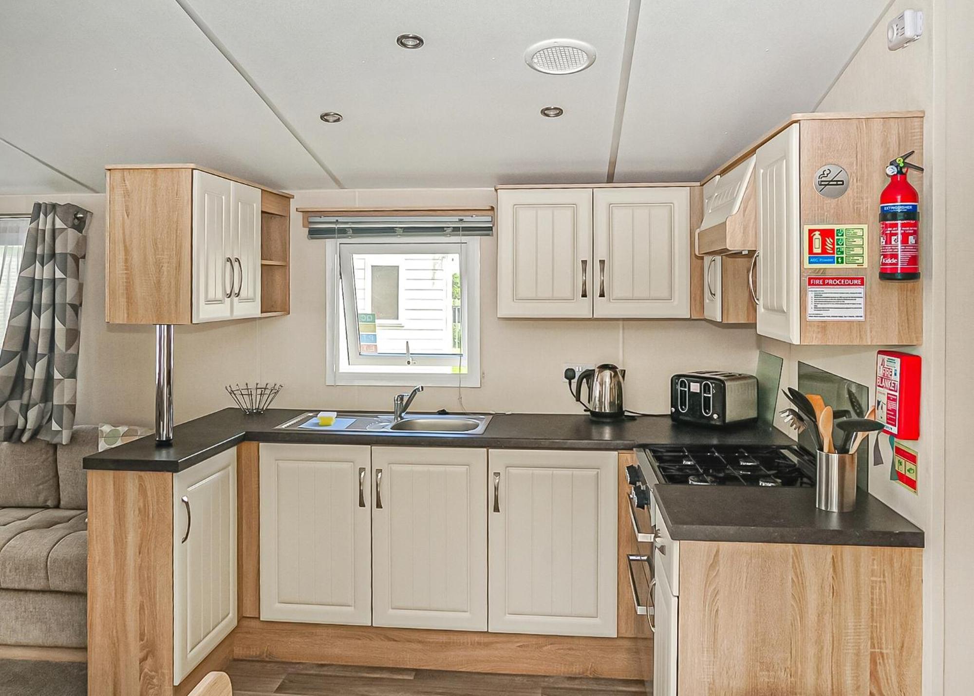 Silver Birch Caravan Park Talacre Εξωτερικό φωτογραφία